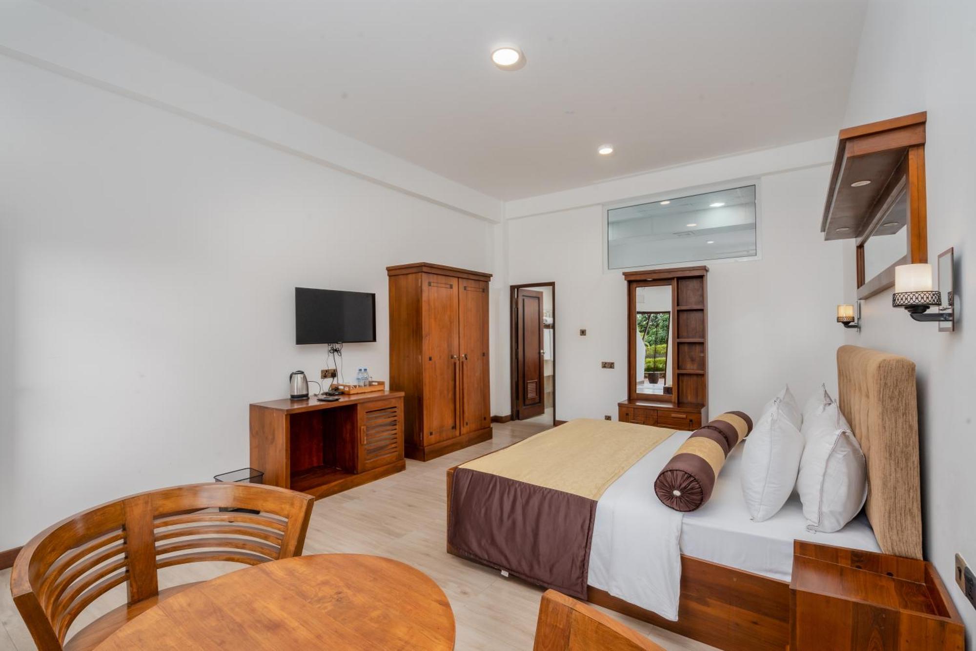 Eagle Regency Kandy