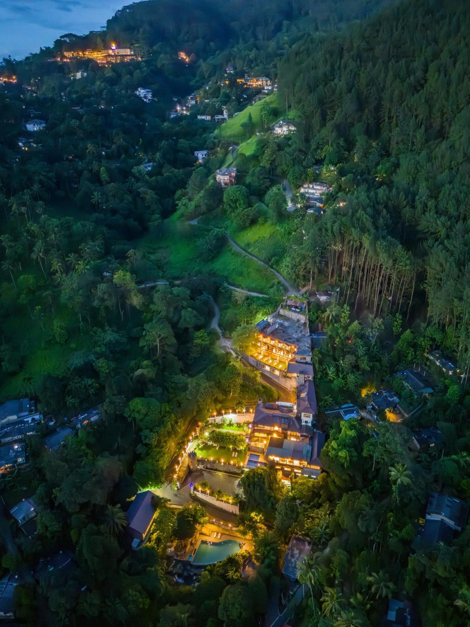Hotel Eagle Regency