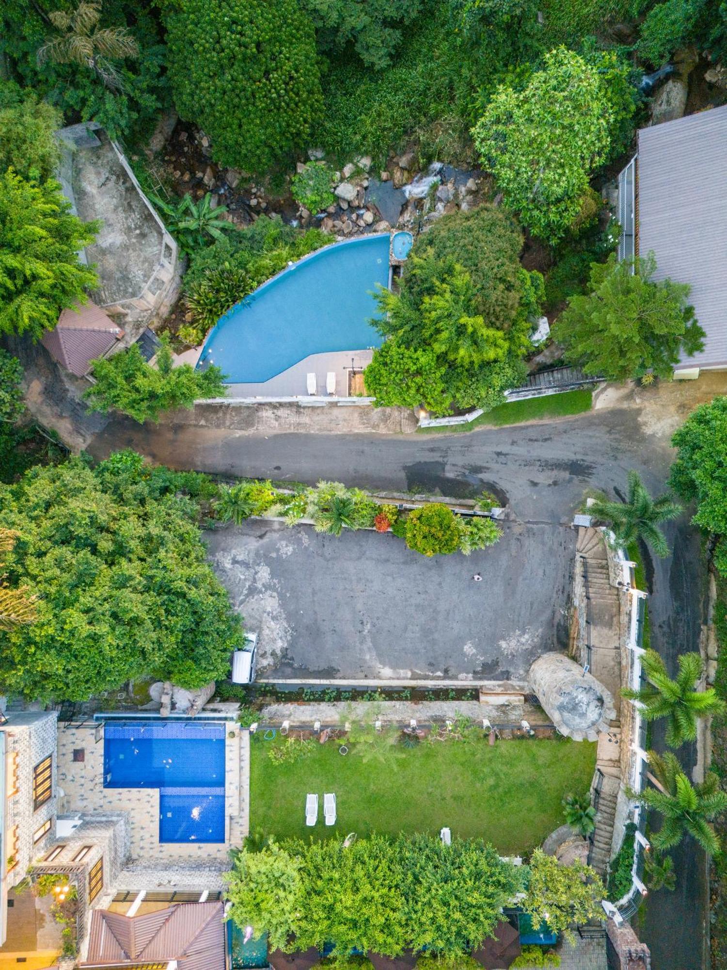 Hotel Eagle Regency